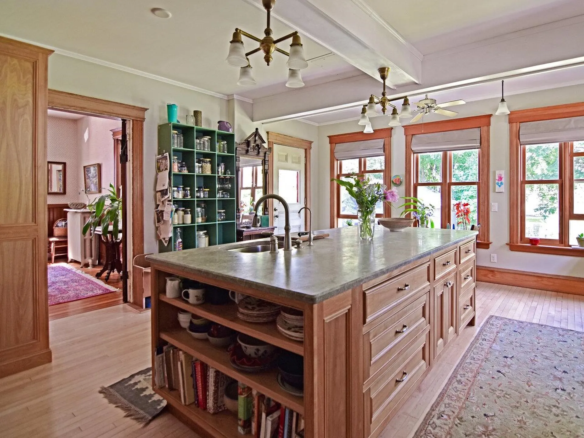 92 Brookes Avenue Burlington VT 05401