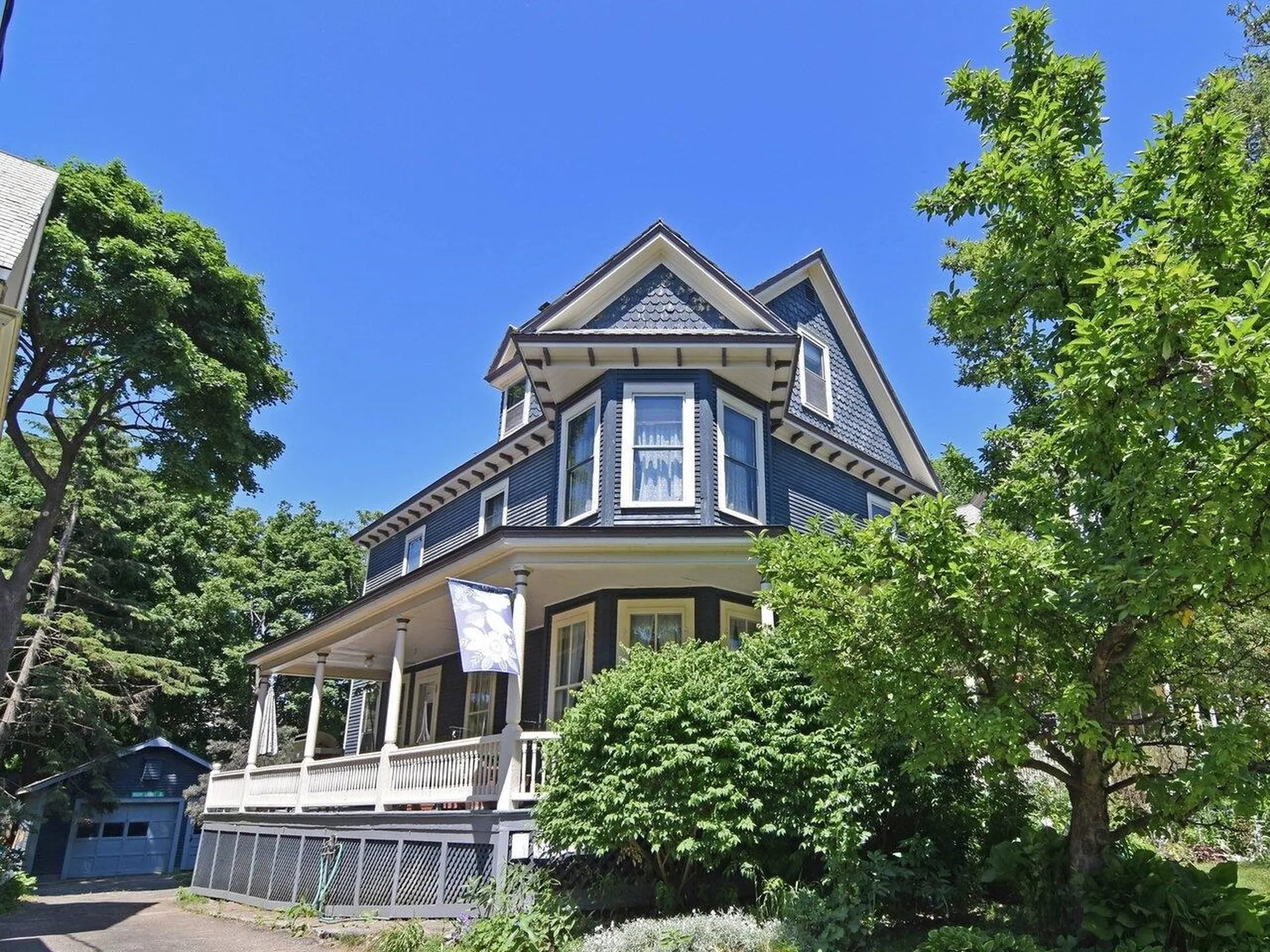 92 Brookes Avenue Burlington VT 05401