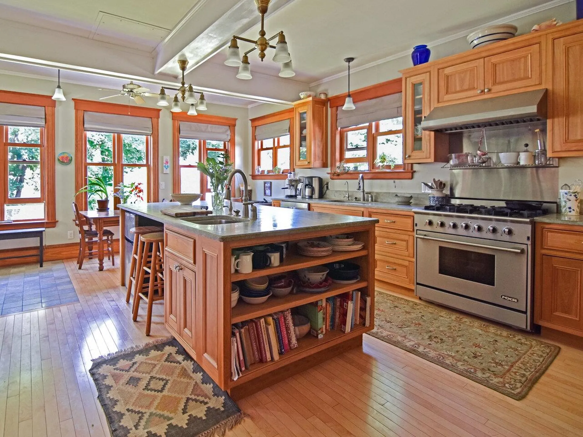 92 Brookes Avenue Burlington VT 05401