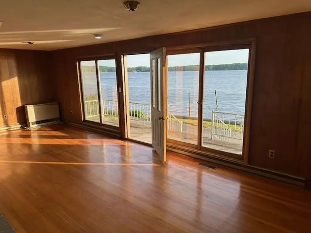 35 Boston Harbor Road Dover NH 03820