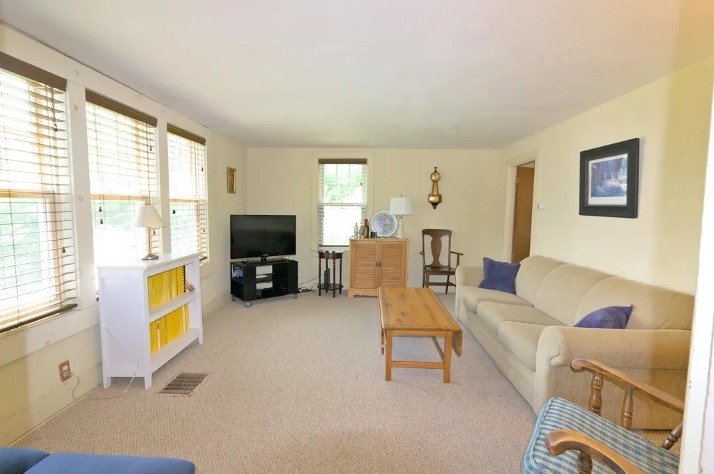 6733 Vt Route 9 Woodford VT 05201