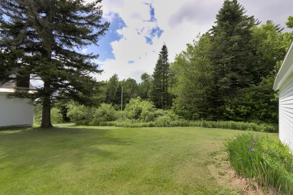 6733 Vt Route 9 Woodford VT 05201