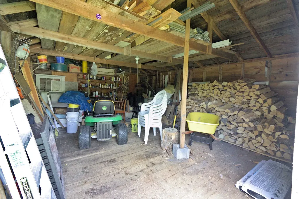 6733 Vt Route 9 Woodford VT 05201