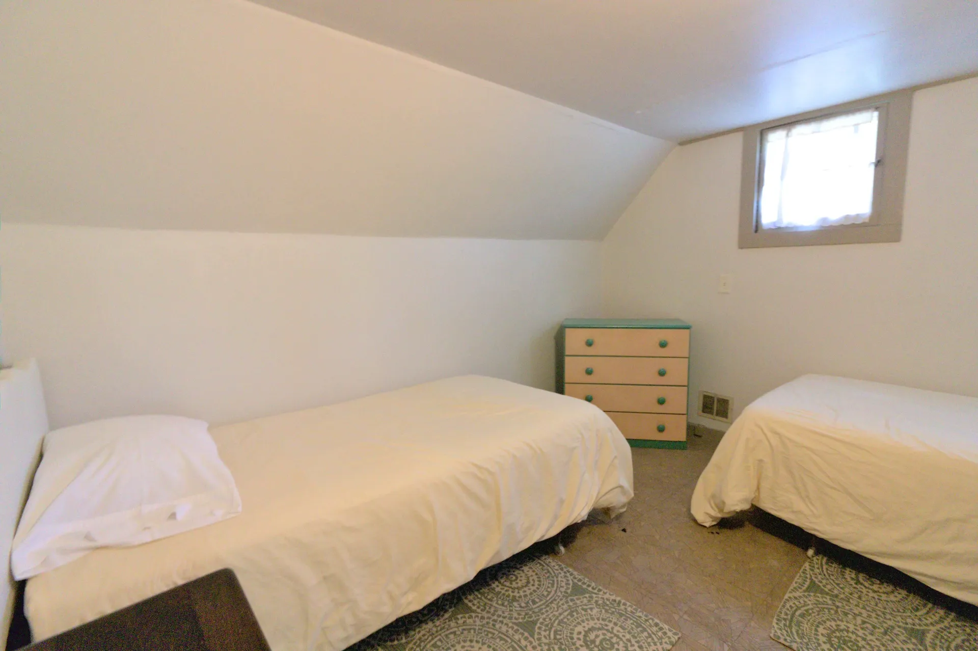 6733 Vt Route 9 Woodford VT 05201