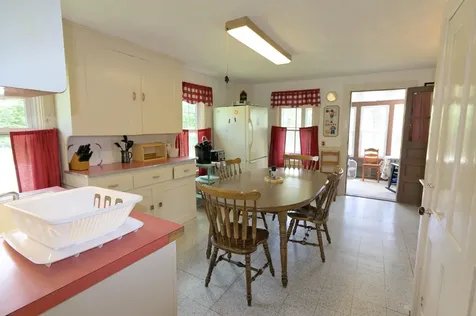 6733 Vt Route 9 Woodford VT 05201