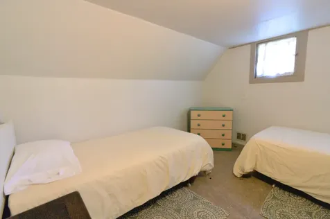 6733 Vt Route 9 Woodford VT 05201