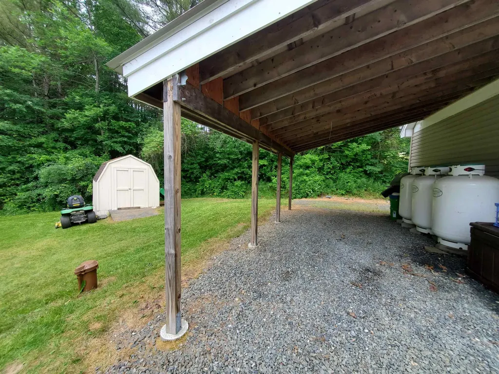 688 Methodist Hill Road Enfield NH 03748