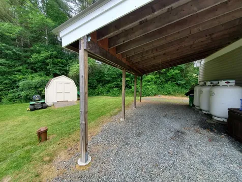 688 Methodist Hill Road Enfield NH 03748