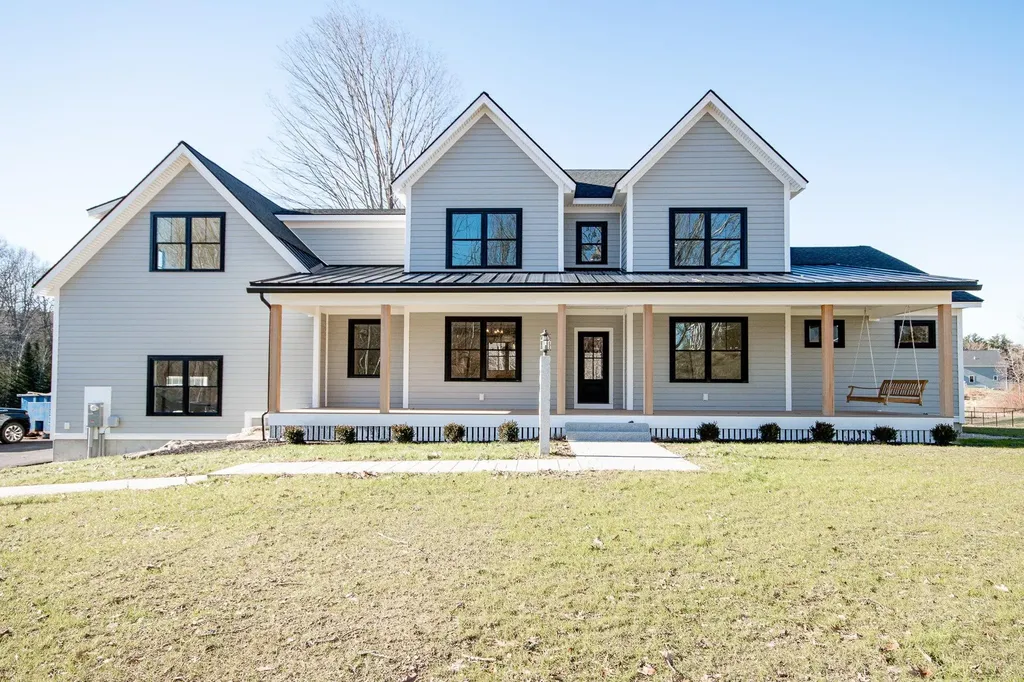 205 Drinkwater Road Kensington NH 03833