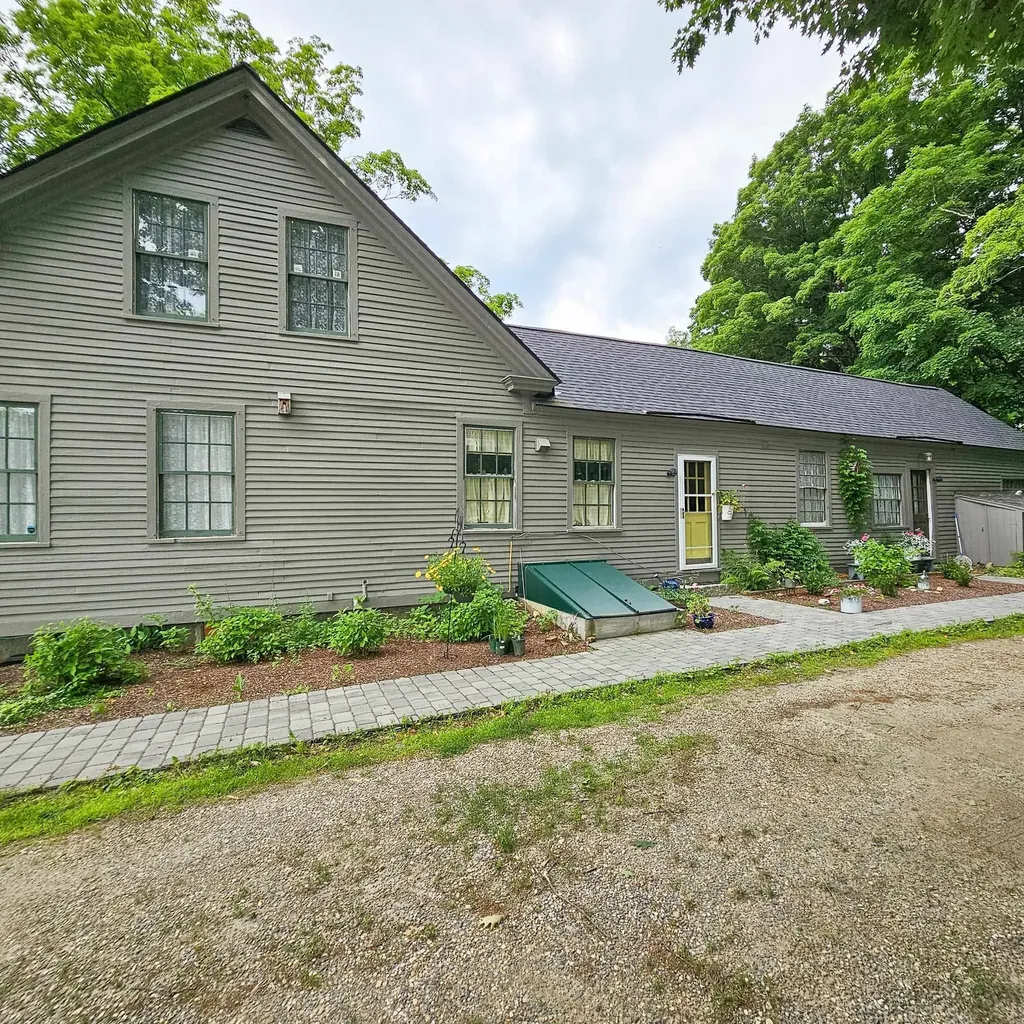 8 River Street Alstead NH 03602