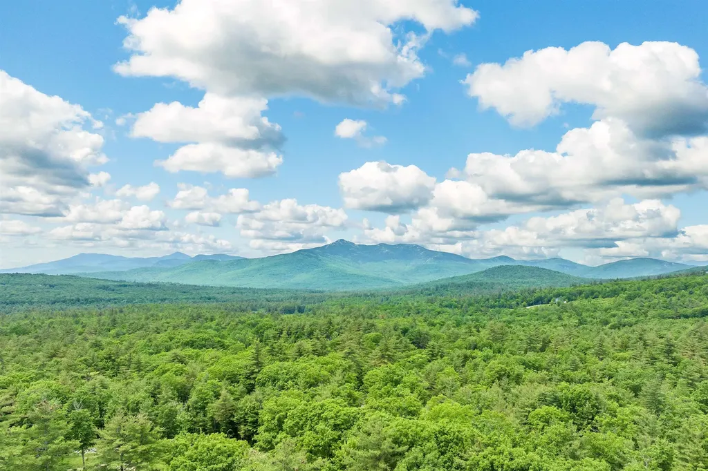 203 Hedgehog Hill Road Madison NH 03849