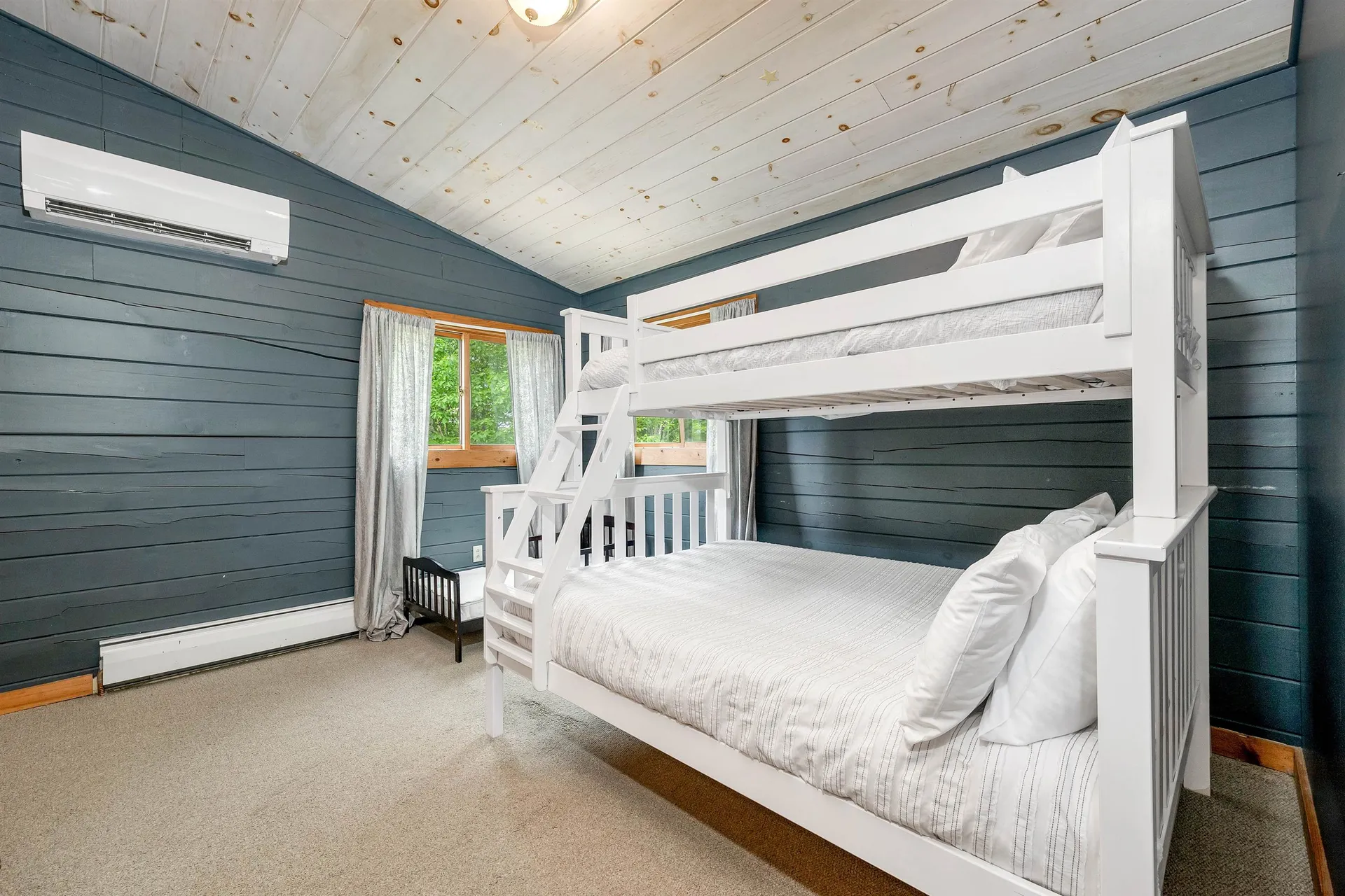 203 Hedgehog Hill Road Madison NH 03849