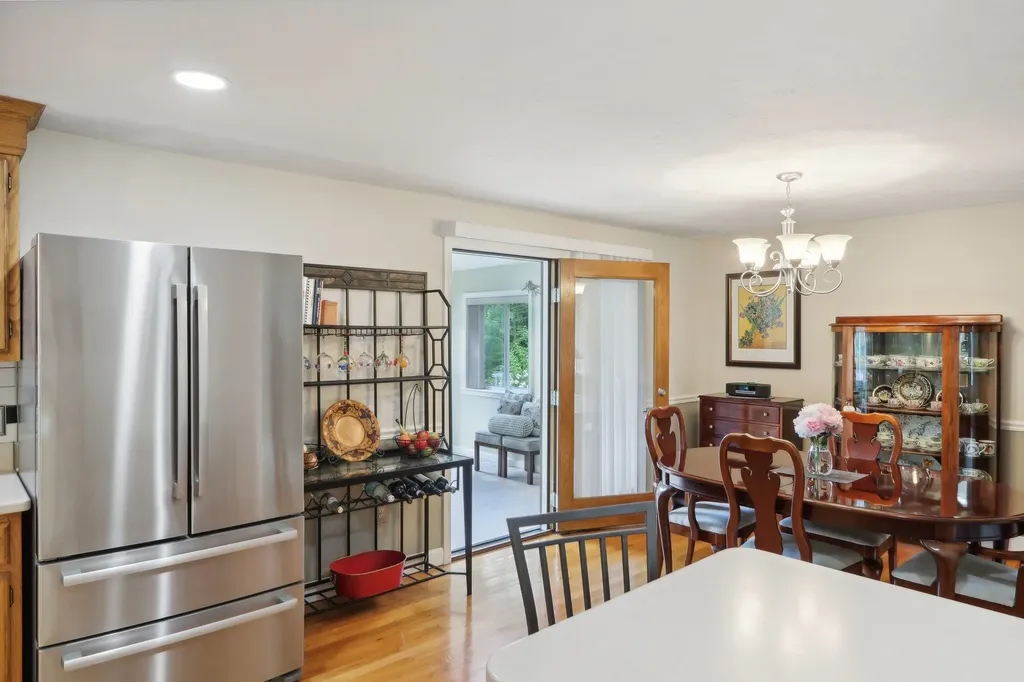 20 Golden Oaks Drive Salem NH 03079