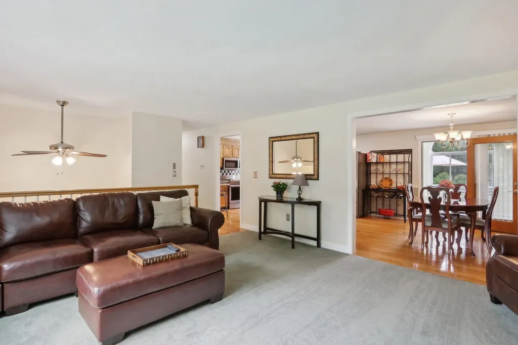 20 Golden Oaks Drive Salem NH 03079