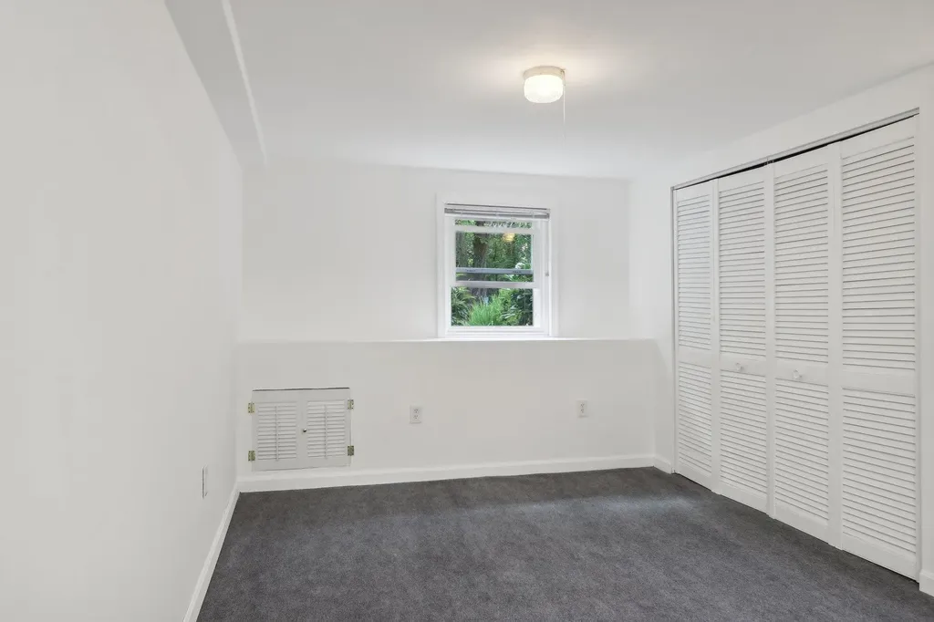20 Golden Oaks Drive Salem NH 03079
