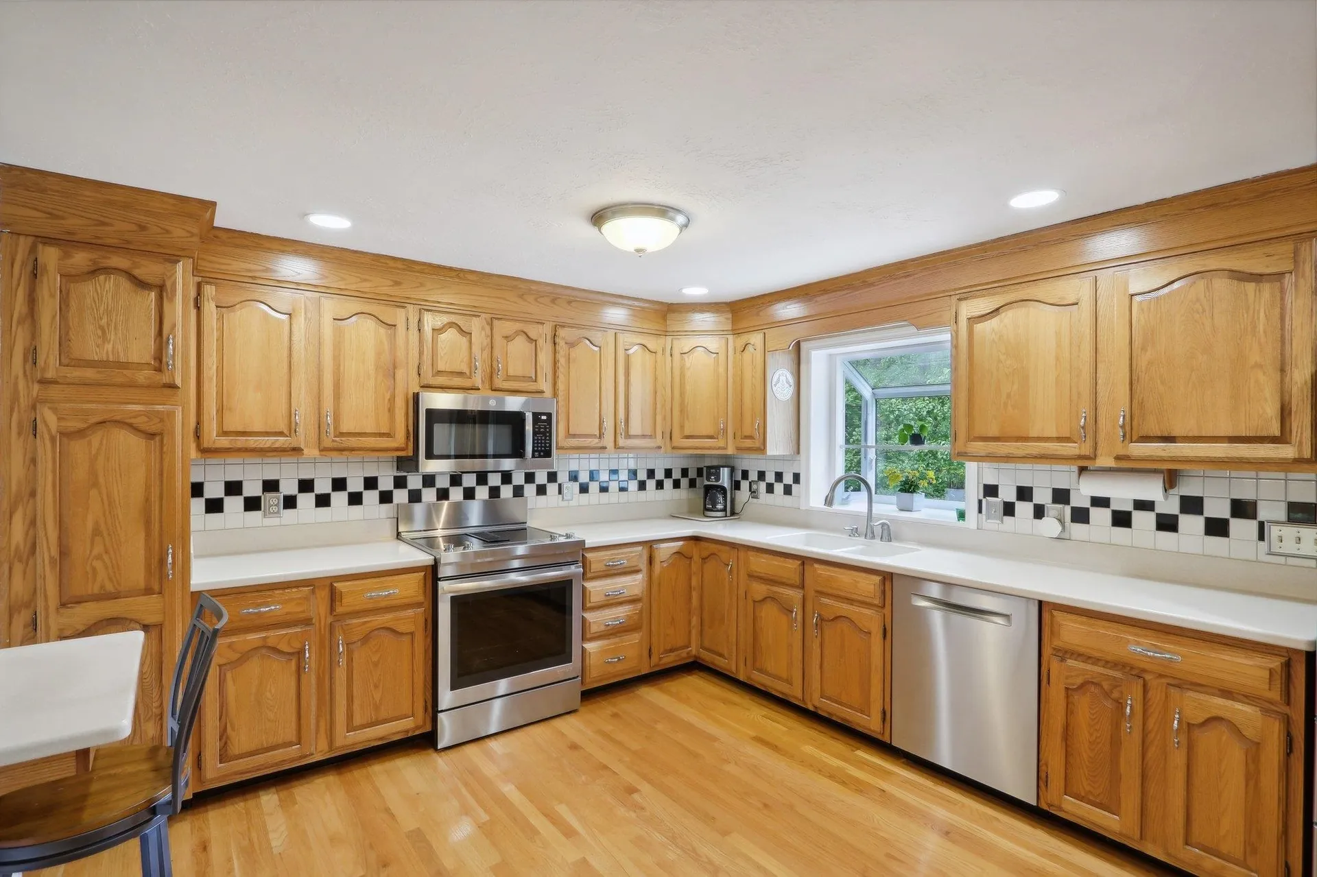 20 Golden Oaks Drive Salem NH 03079