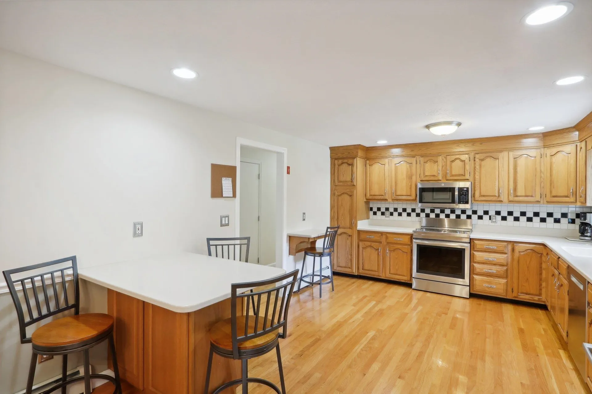 20 Golden Oaks Drive Salem NH 03079