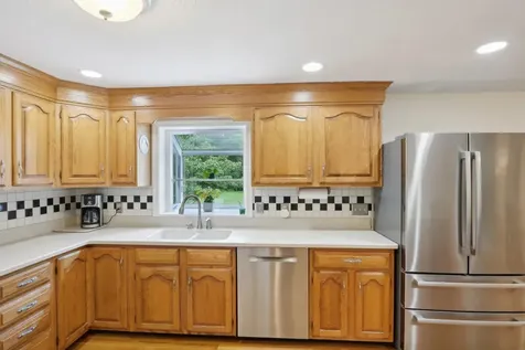 20 Golden Oaks Drive Salem NH 03079