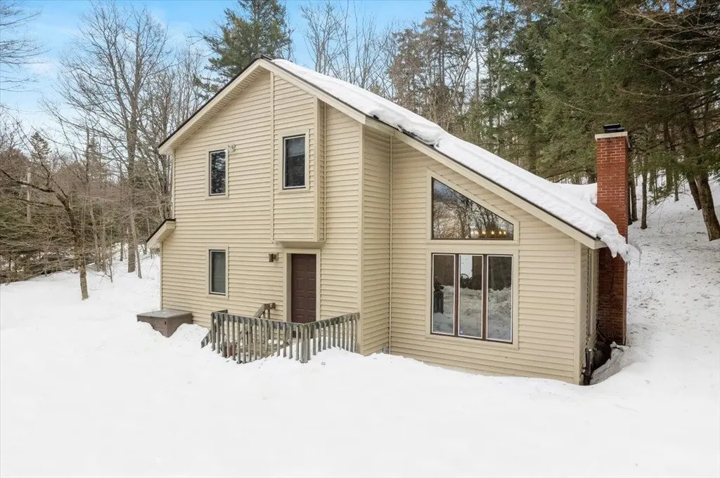 400 Edie Lane Jamaica VT 05343