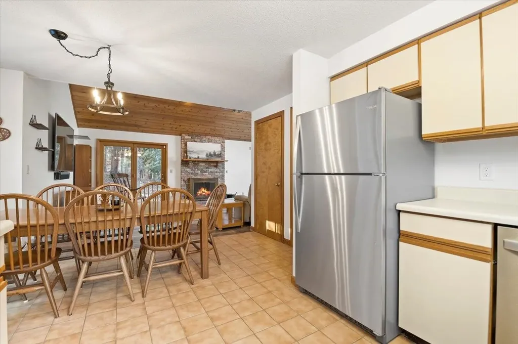 400 Edie Lane Jamaica VT 05343