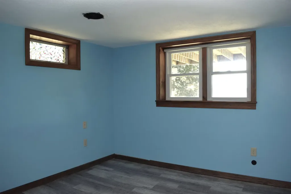 18 Holts Point Road Sandown NH 03873