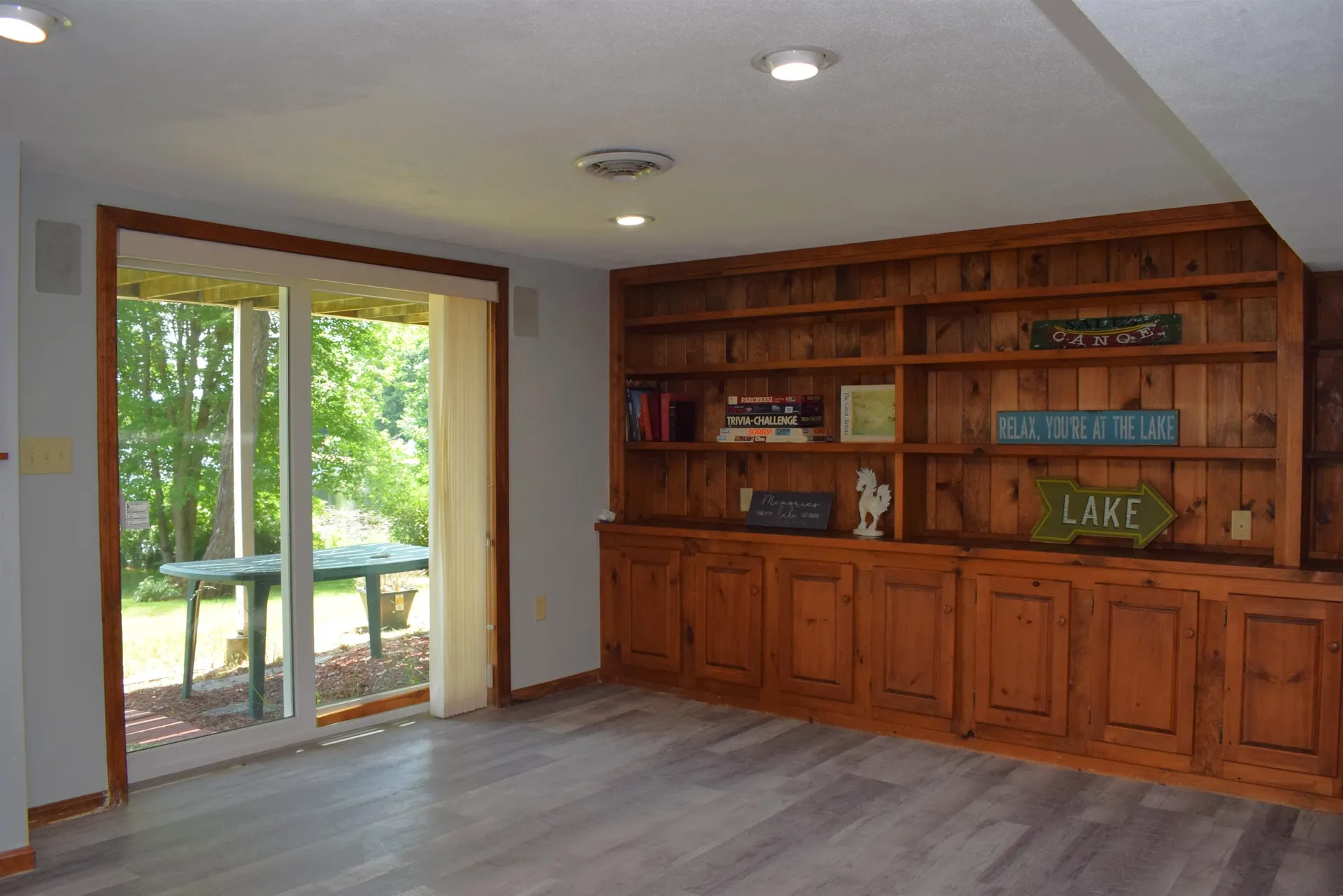 18 Holts Point Road Sandown NH 03873