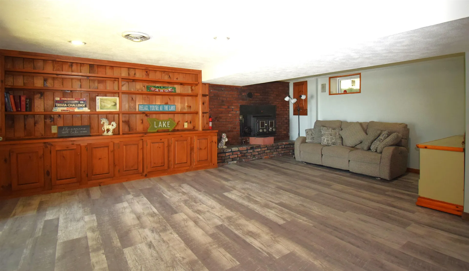 18 Holts Point Road Sandown NH 03873