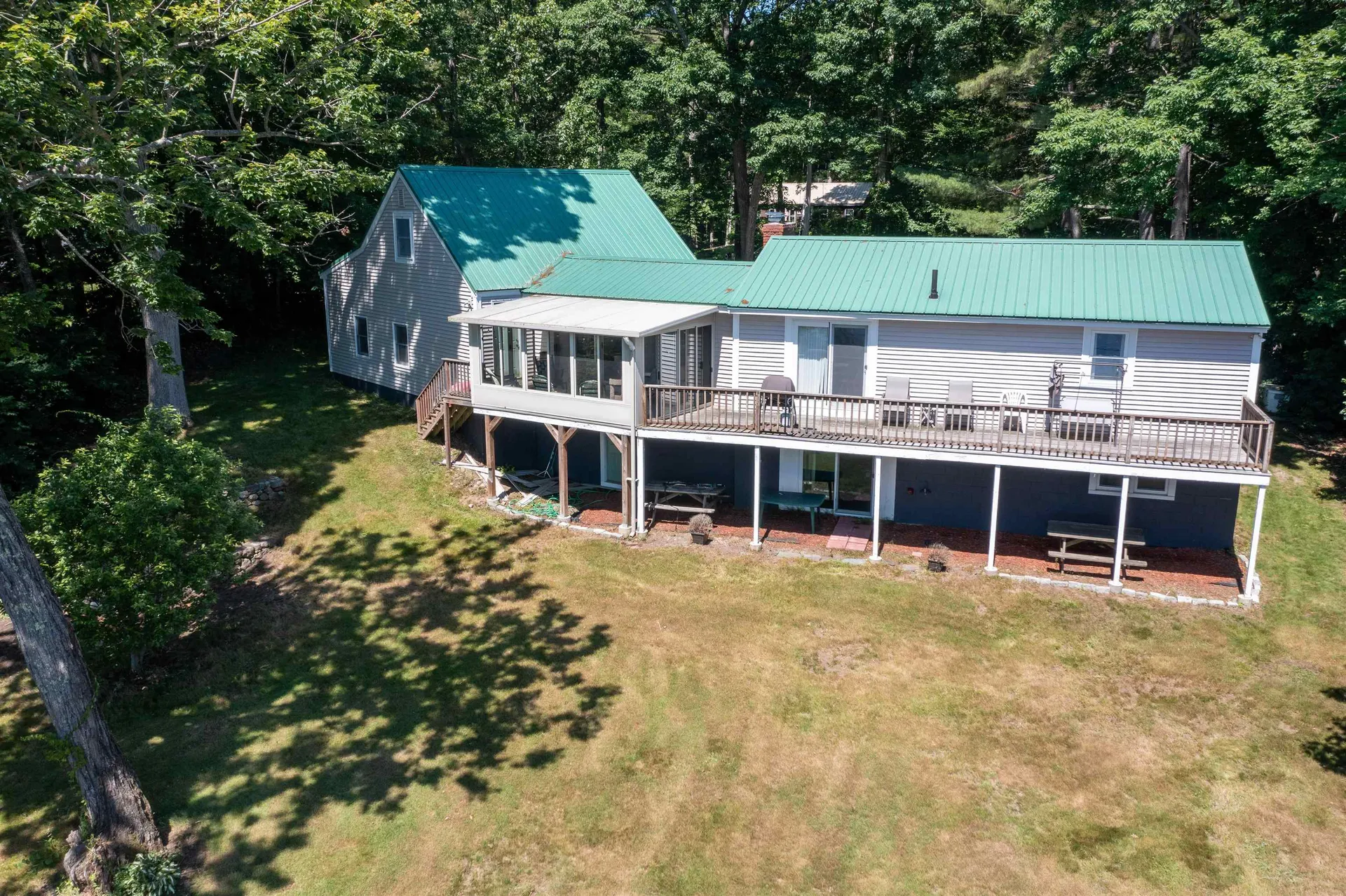 18 Holts Point Road Sandown NH 03873