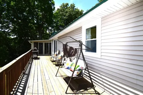 18 Holts Point Road Sandown NH 03873