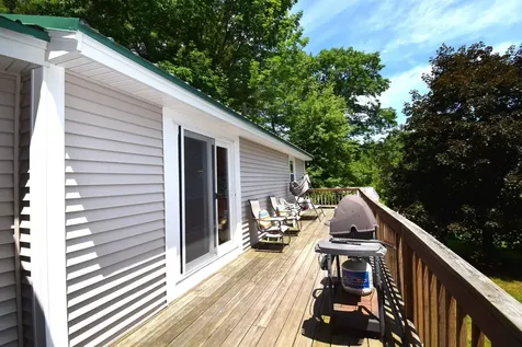 18 Holts Point Road Sandown NH 03873