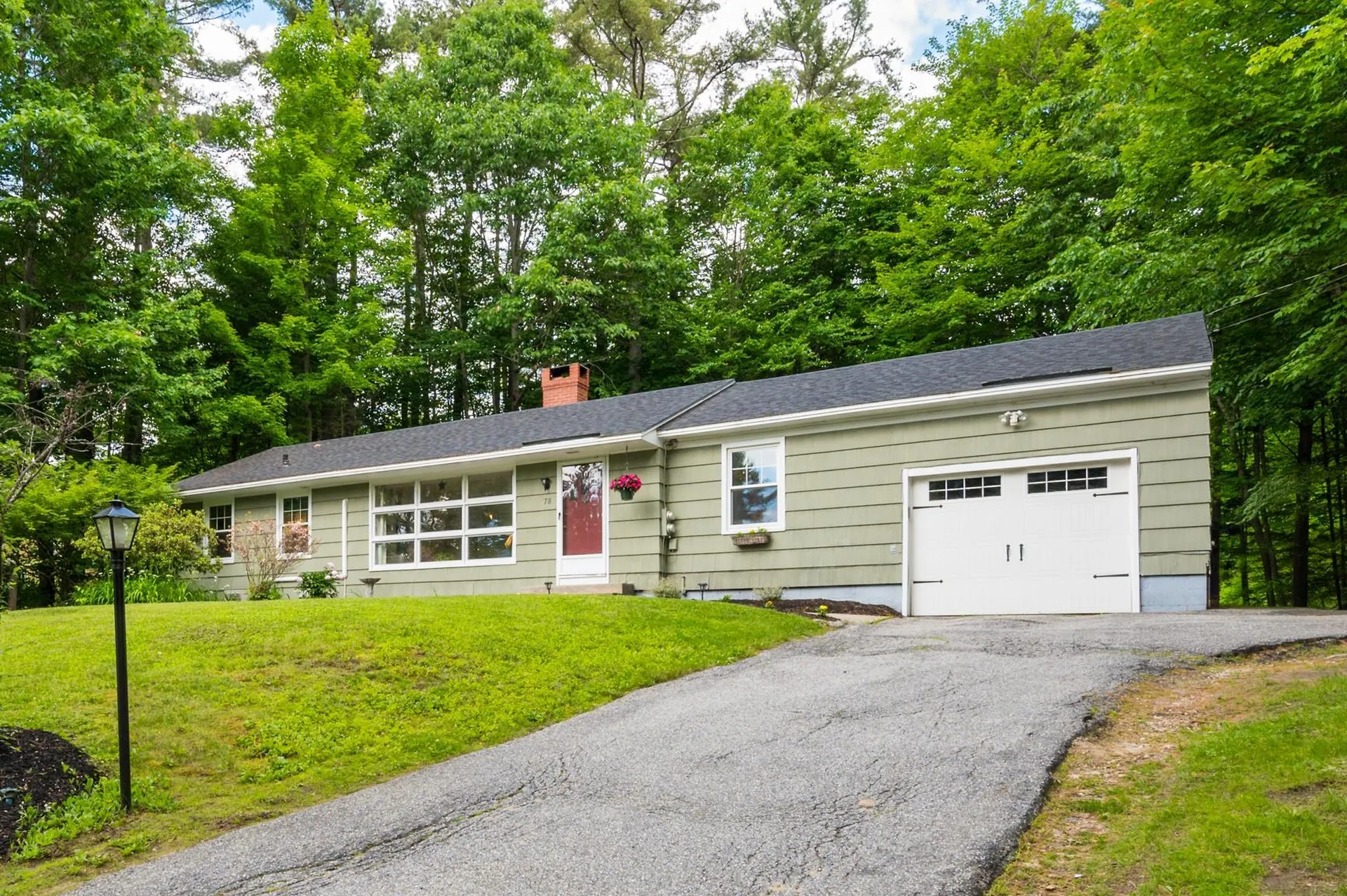 78 Squires Lane New London NH 03257