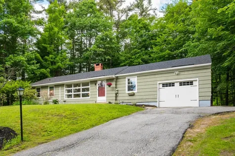 78 Squires Lane New London NH 03257