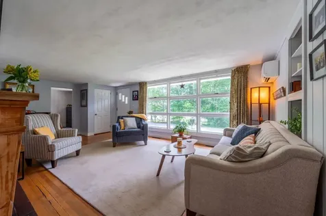 78 Squires Lane New London NH 03257