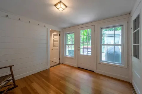78 Squires Lane New London NH 03257