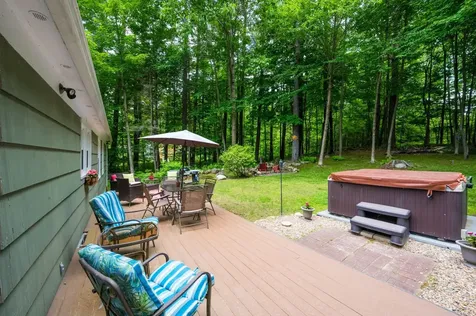 78 Squires Lane New London NH 03257