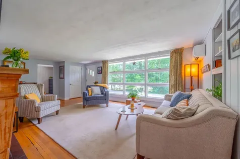 78 Squires Lane New London NH 03257