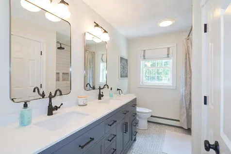 11 Glenwood Road Windham NH 03087