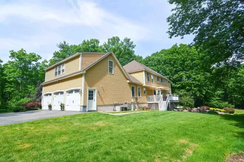 11 Glenwood Road Windham NH 03087
