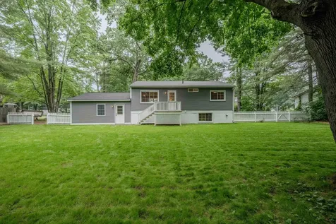 85 Manor Road Concord NH 03303