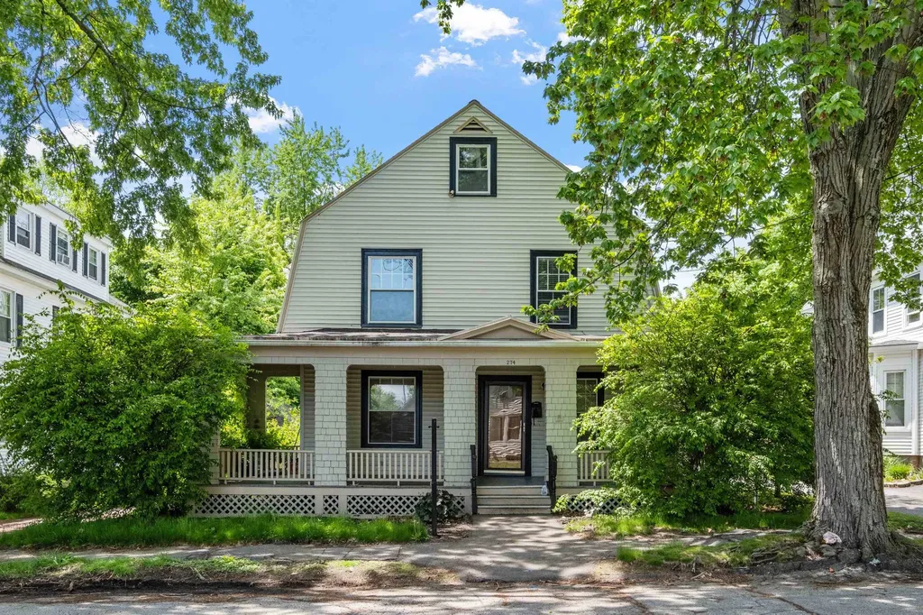 274 Ash Street Manchester NH 03104