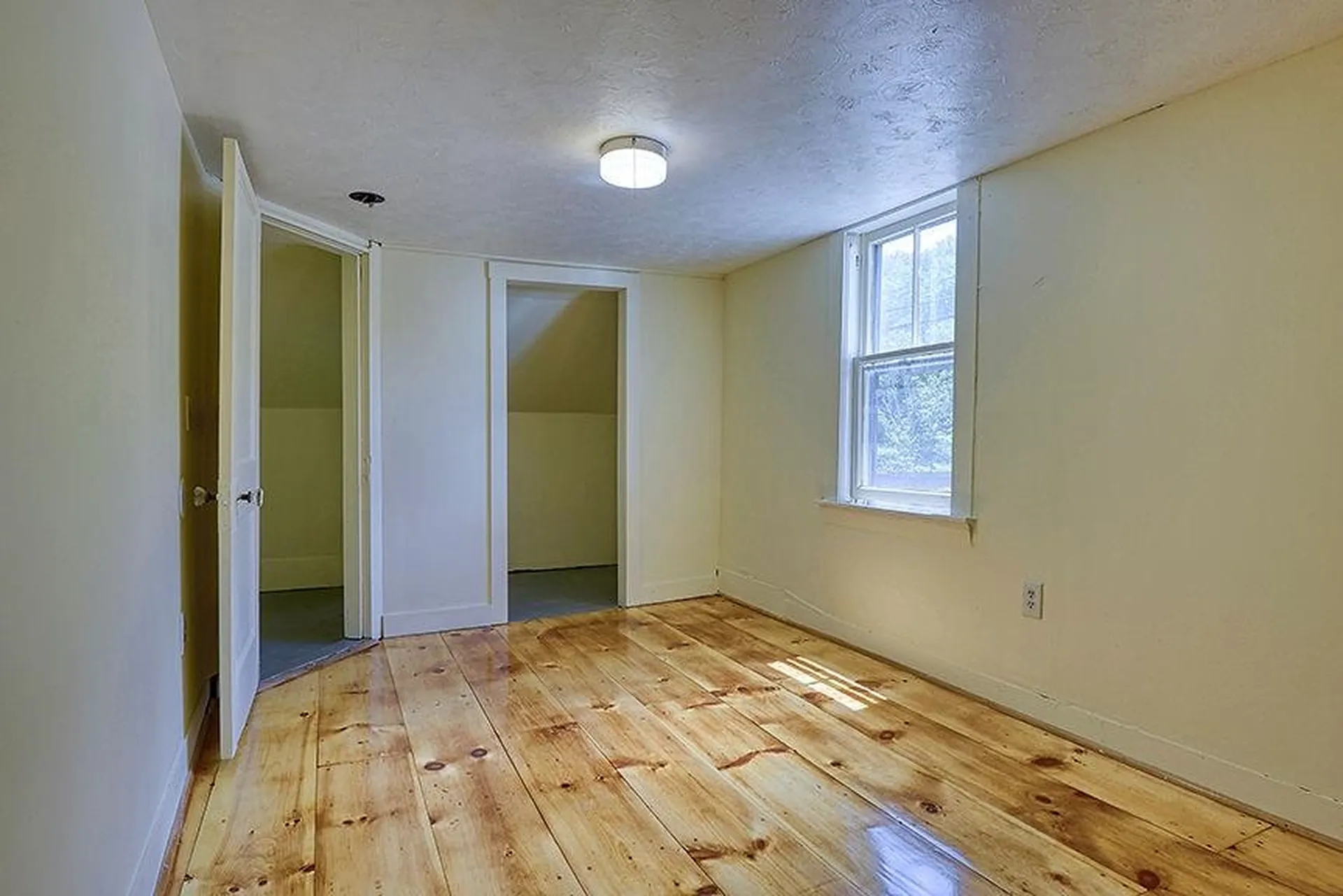 2 Church Street Gilsum NH 03448