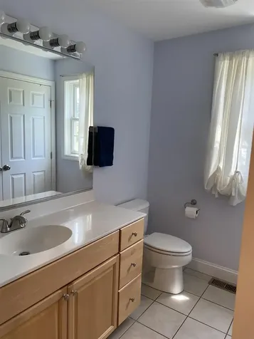 53 Shaws Lane Dover NH 03820