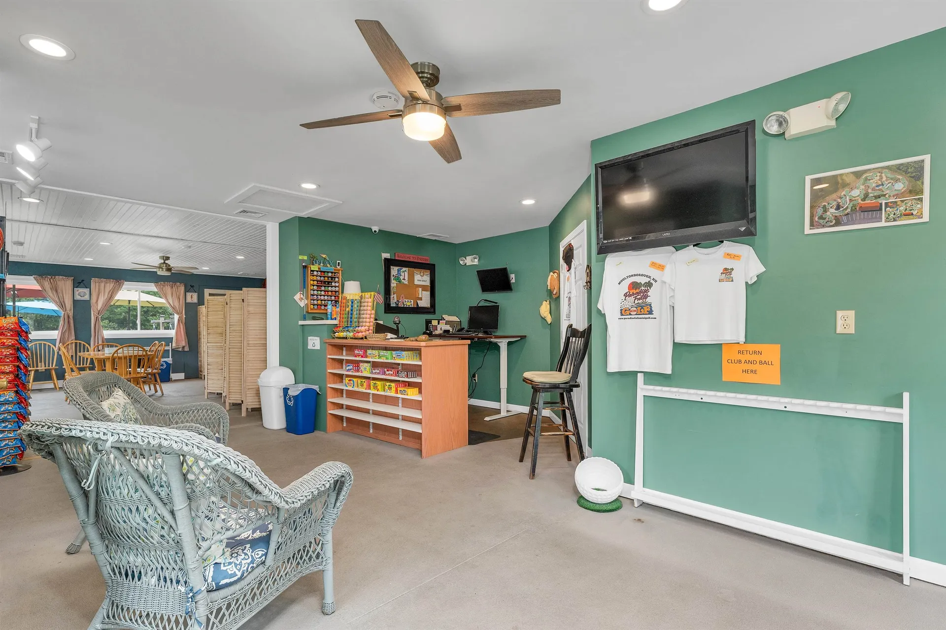 252 Lee Road Moultonborough NH 03254