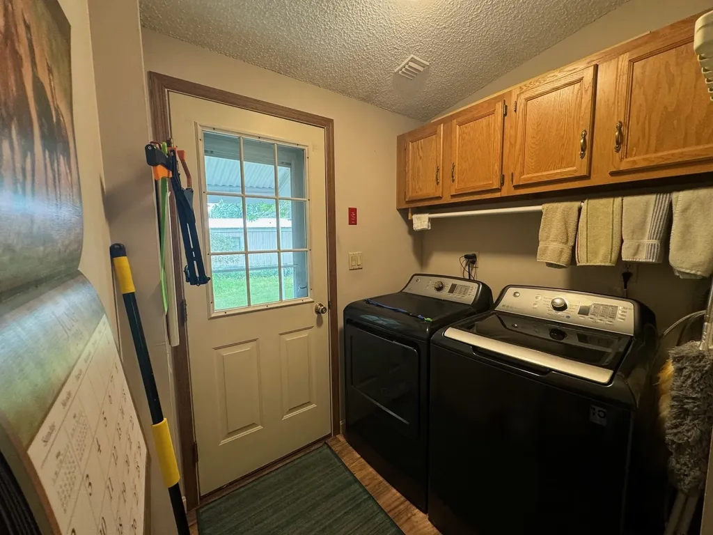 18 Family Circle Hartland VT 05001