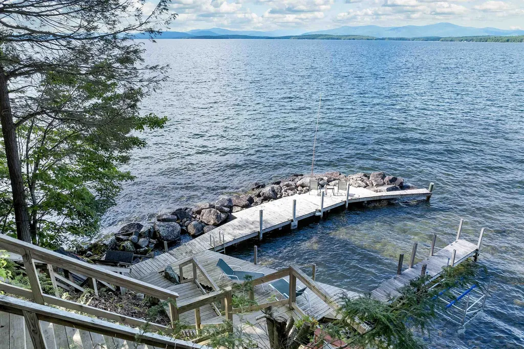 1020 Rattlesnake Island Alton NH 03810