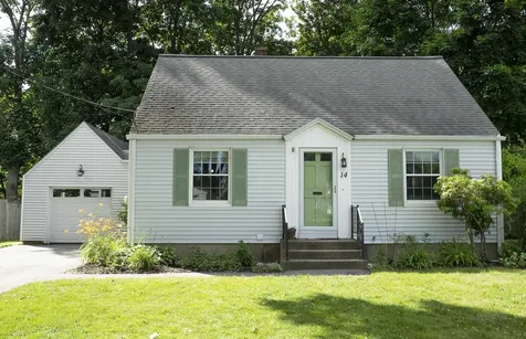 14 Elliot Park Dover NH 03820-4264