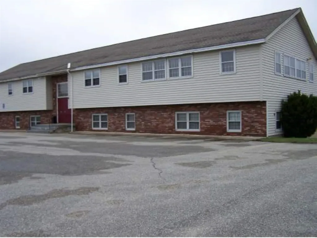 4 Peabody Annex Derry NH 03038