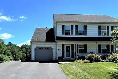 2 Kurk Drive Essex VT 05452