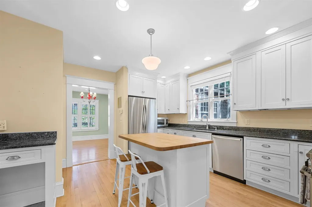 399 South Winooski Avenue Burlington VT 05401