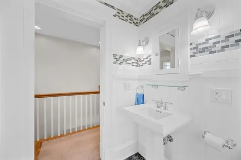 399 South Winooski Avenue Burlington VT 05401